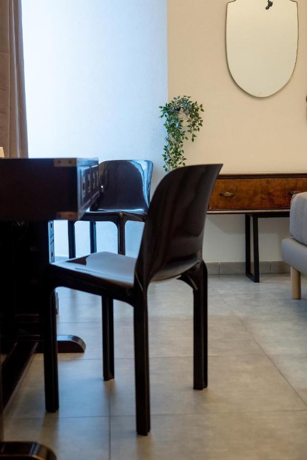 Mr Square Apartment Aeroporto di Catania Fontana Rossa Esterno foto